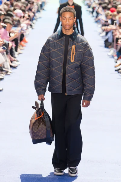Look 47